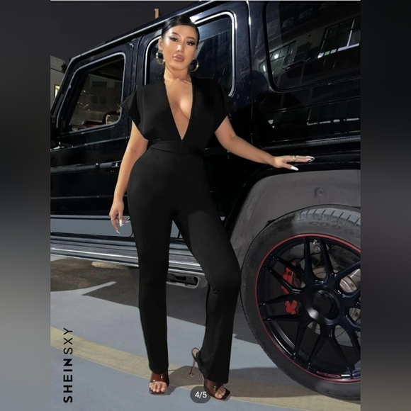 SHEIN SXY Plunging Neck Solid Backless Jumpsuit - Picture 4 of 4